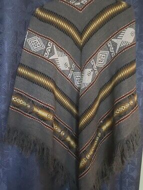 Gray Woven Fringe Poncho with Geometric Accent